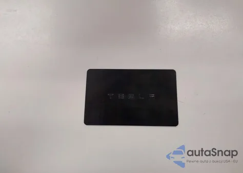 2018 Tesla Model 3 Long Range/Performance из США, поврежденный, VIN 5YJ3E1EB5JF100421